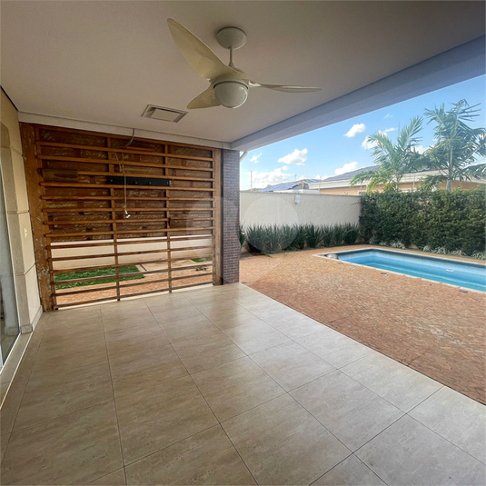 Foto REO1135501