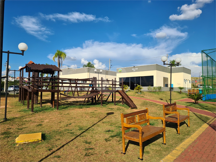 Foto REO1135589
