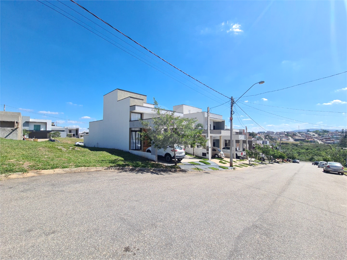 Foto REO1135589