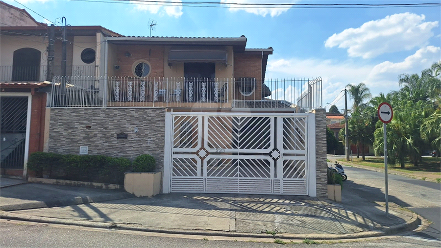 Foto REO1135665