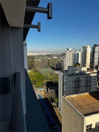 Foto REO1135730