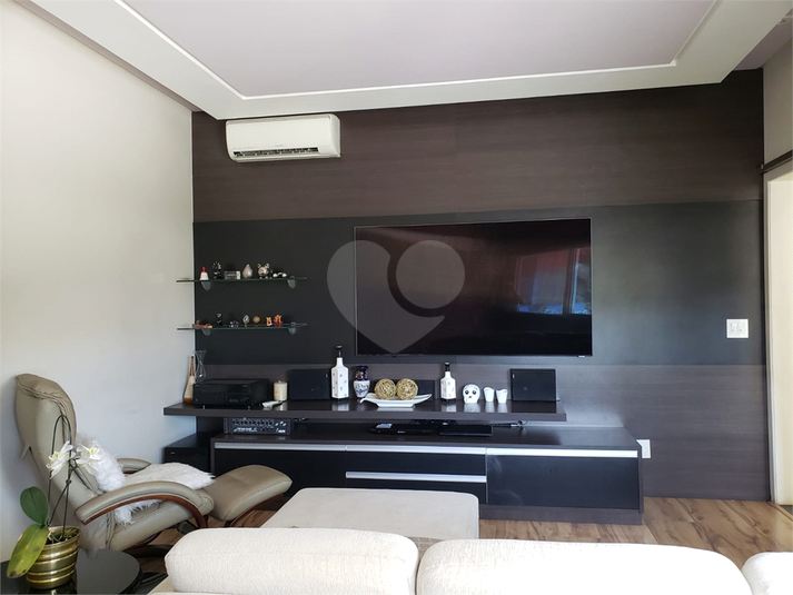 Foto REO1135744