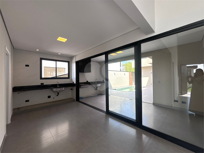 Foto REO1135747