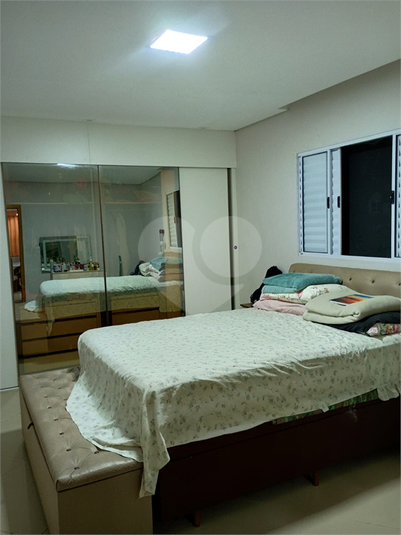 Foto REO1135770