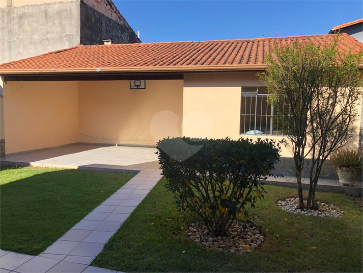 Foto REO1135777
