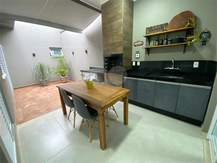 Foto REO1135819