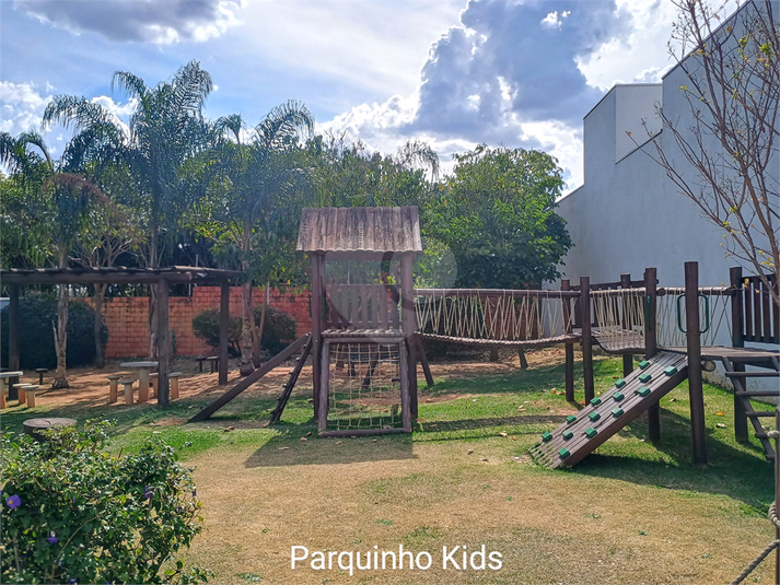 Foto REO1135819