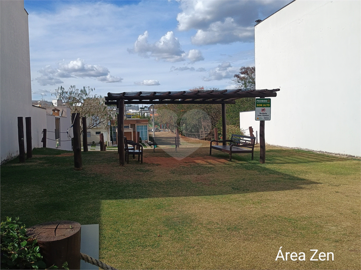 Foto REO1135819