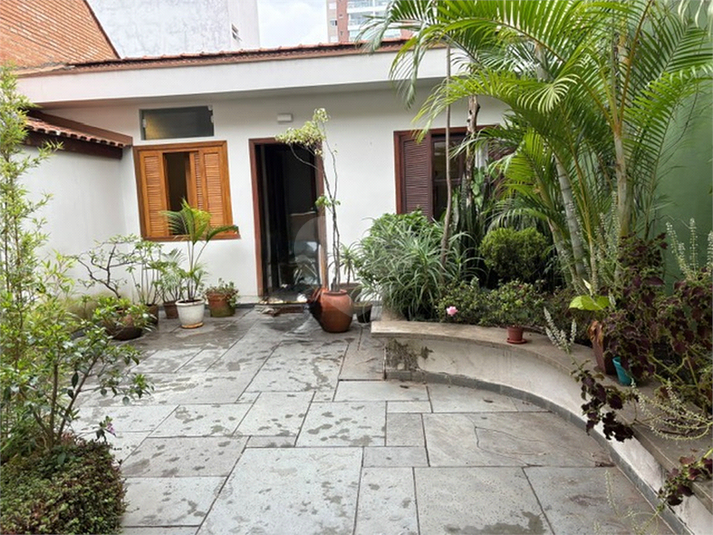 Foto REO1135835
