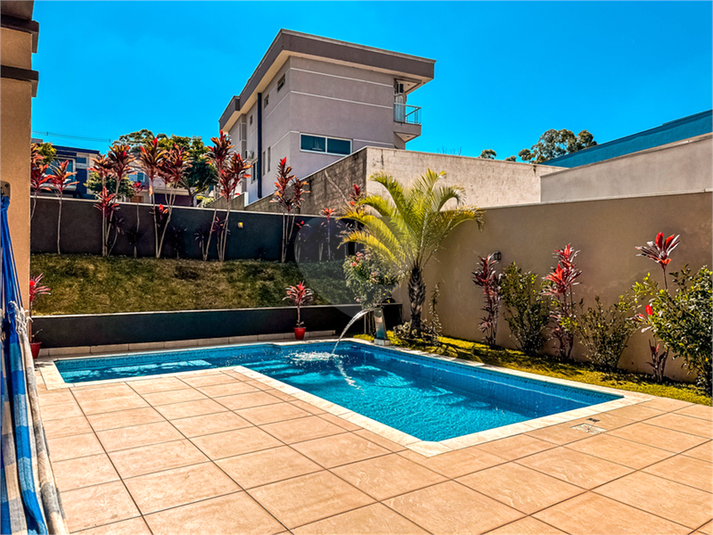 Foto REO1135842