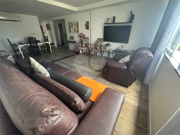 Foto REO1135852