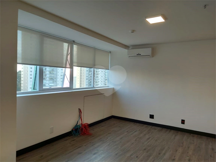 Foto REO1135886