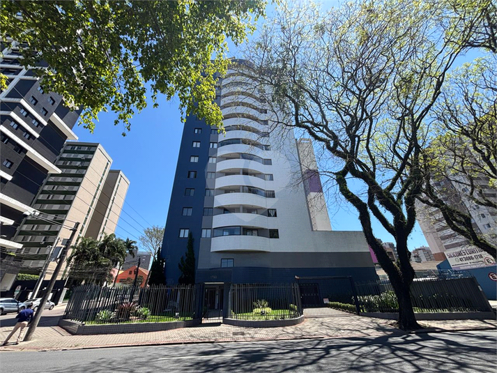 Foto REO1135927