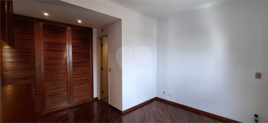 Foto REO1135967