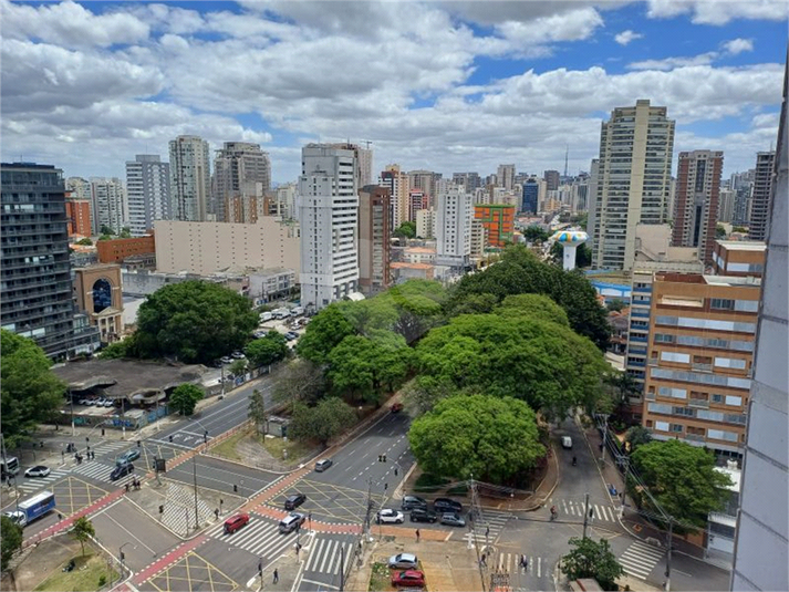 Foto REO1135975
