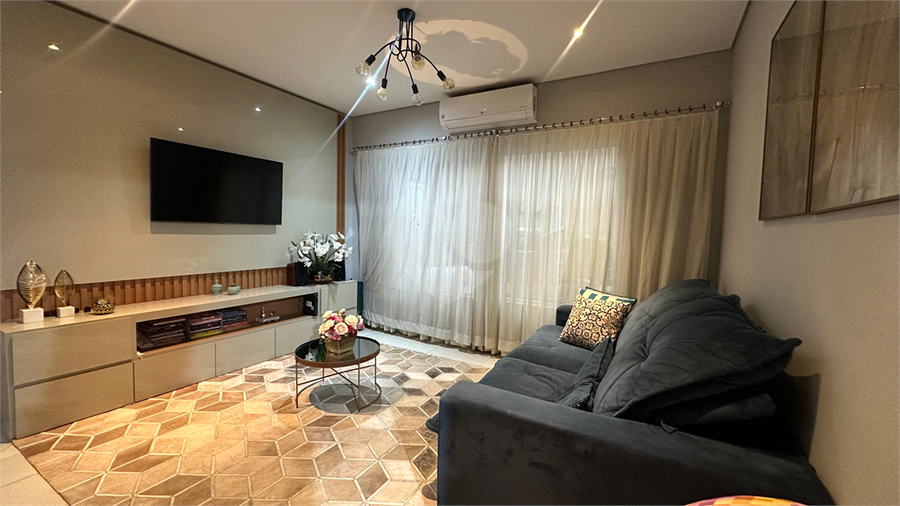 Foto REO1136001