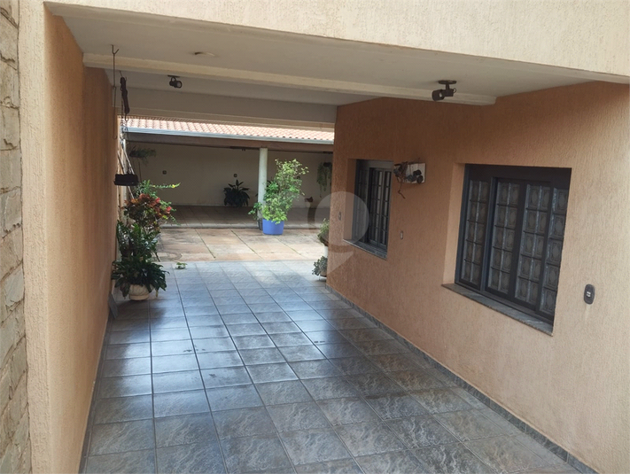 Foto REO1136023