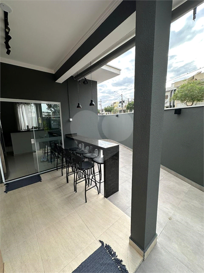 Foto REO1136083