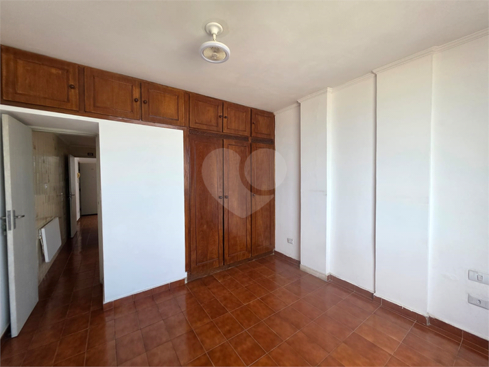 Foto REO1136106