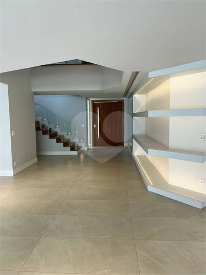 Foto REO1136113