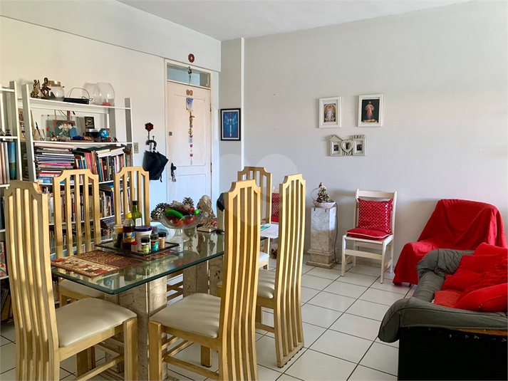 Foto REO1136130