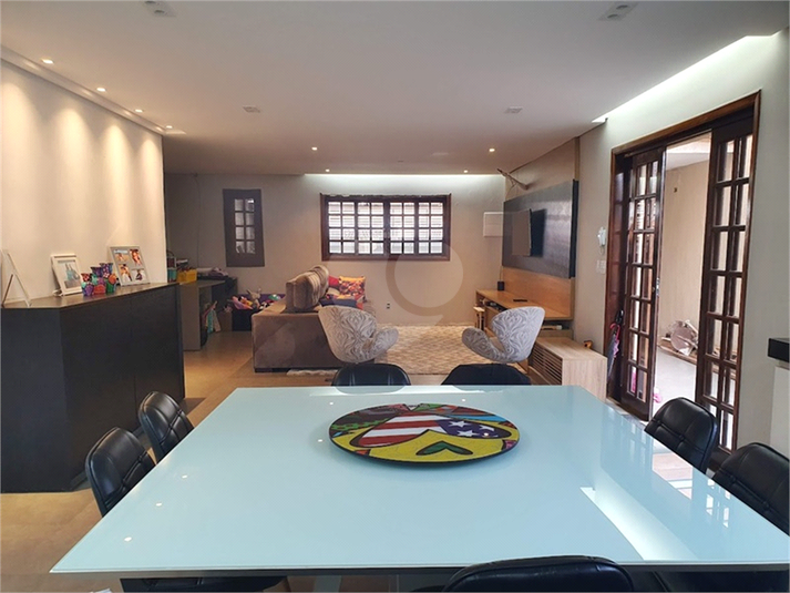 Foto REO1136137