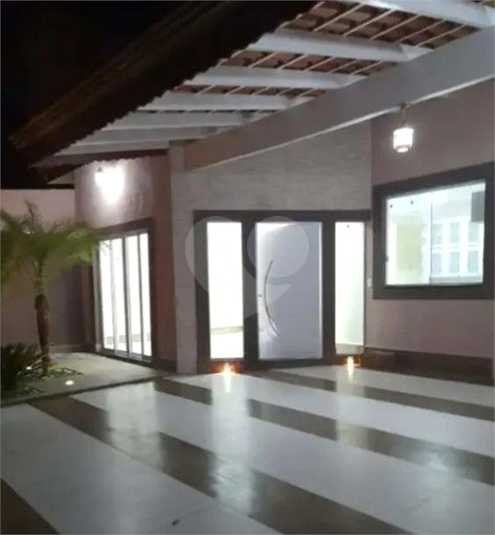 Foto REO1136147