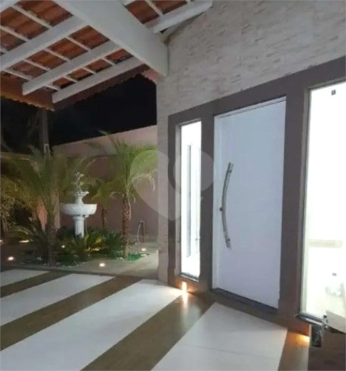 Foto REO1136147