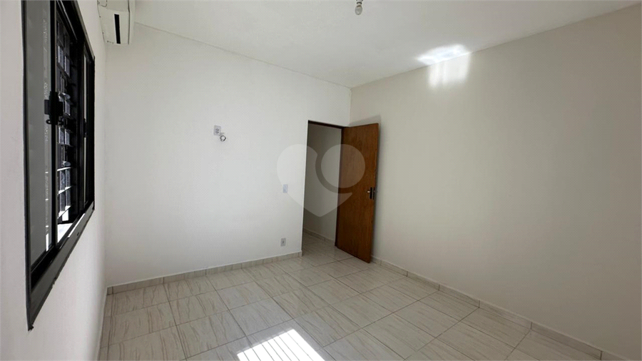 Foto REO1136157