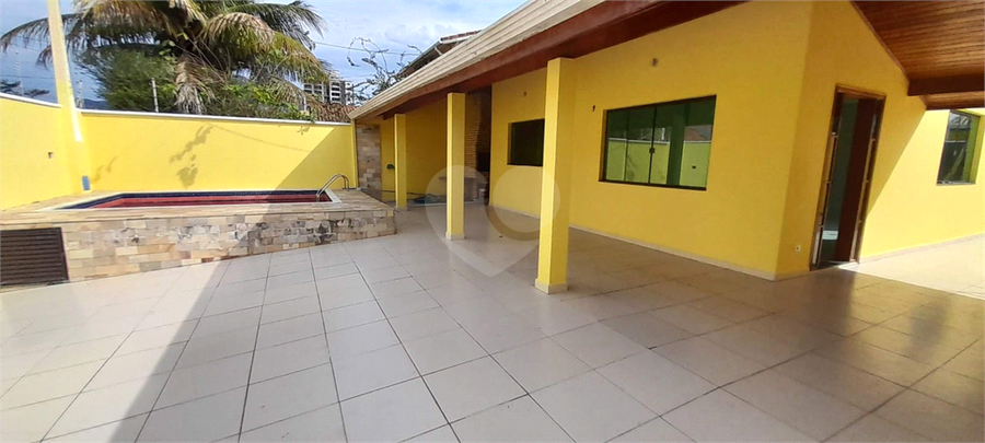 Foto REO1136160