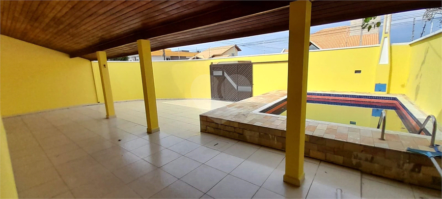 Foto REO1136160