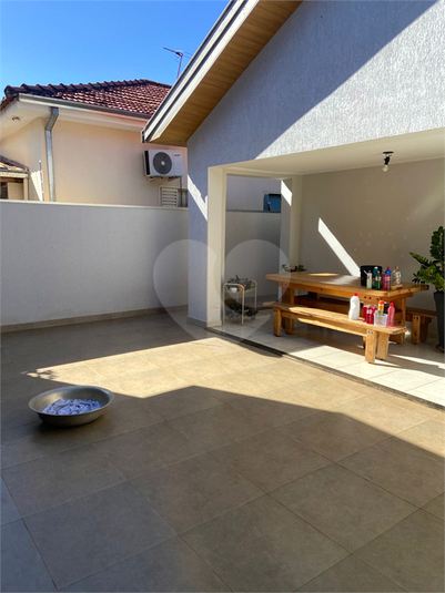 Foto REO1136175