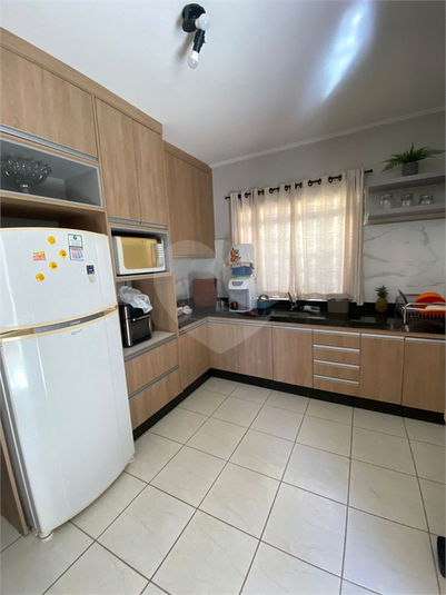 Foto REO1136175