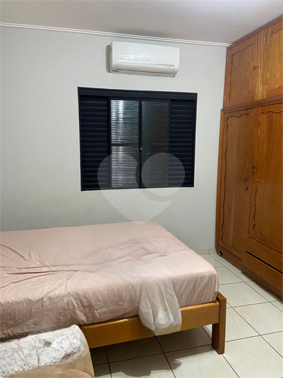 Foto REO1136175
