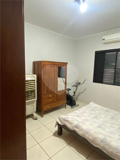Foto REO1136175