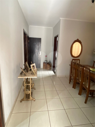 Foto REO1136175
