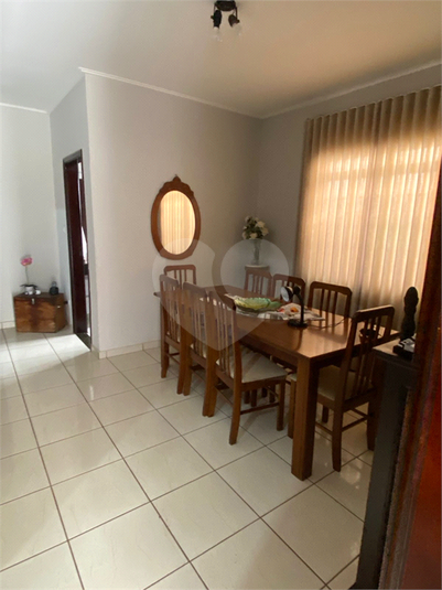 Foto REO1136175