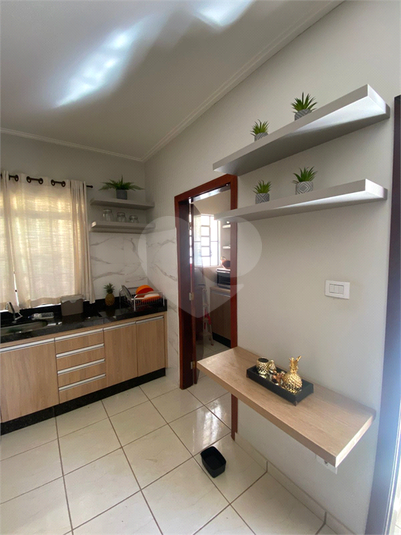 Foto REO1136175