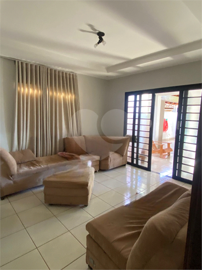 Foto REO1136175