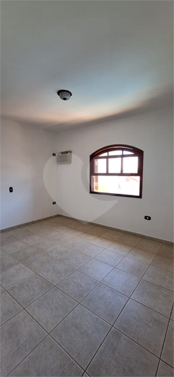 Foto REO1136177