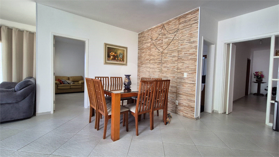 Foto REO1136184
