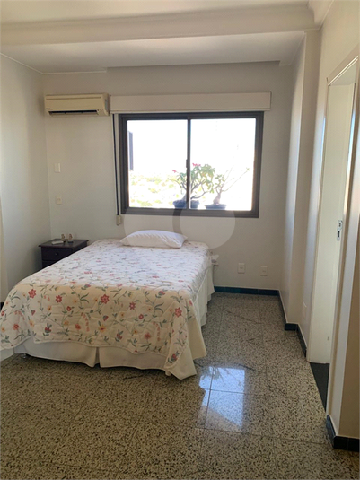 Foto REO1136198