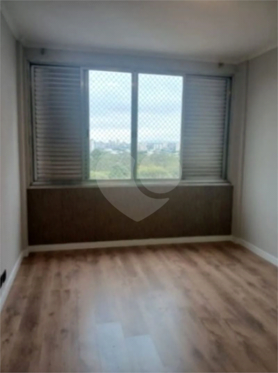 Foto REO1136210