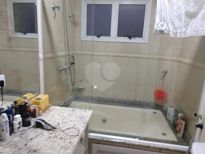 Foto REO1136247