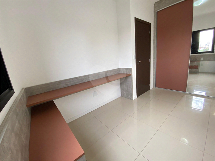 Foto REO1136250