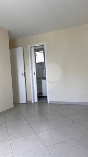 Foto REO1136255