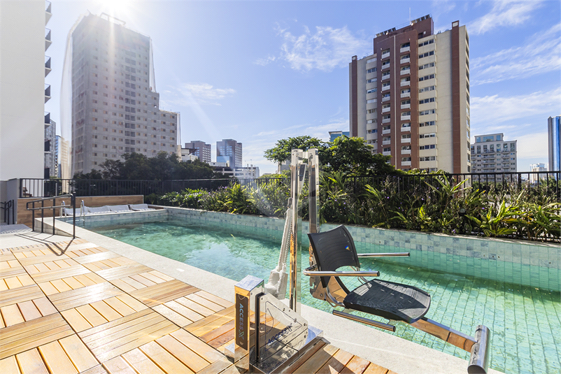 Foto REO1136260
