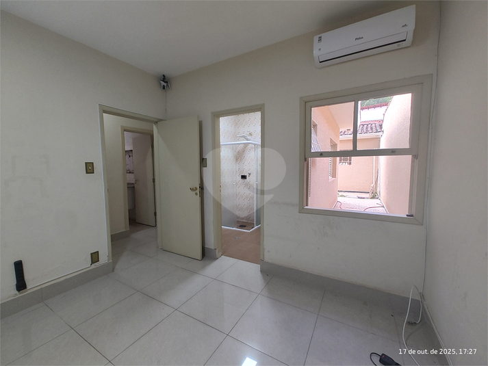 Foto REO1136265
