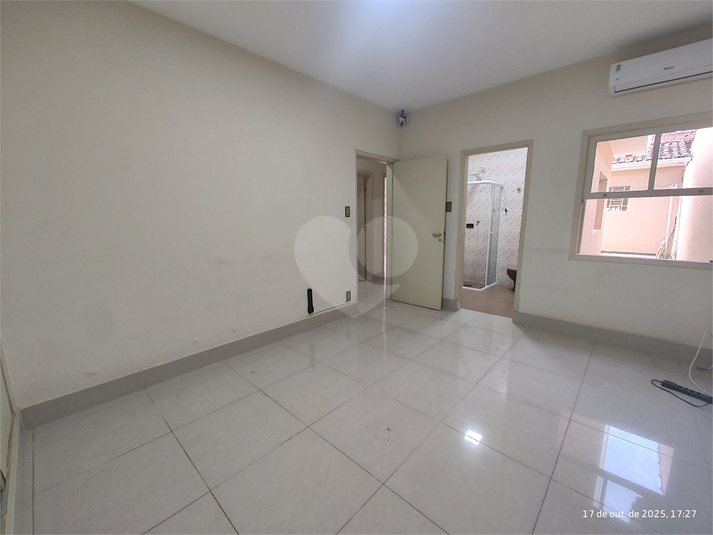 Foto REO1136265