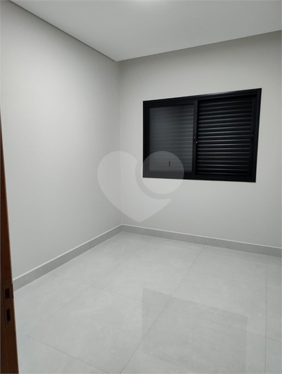 Foto REO1136267